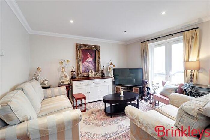 2 Bedroom Terraced House To Rent In Melrose Mews, New Malden, KT3