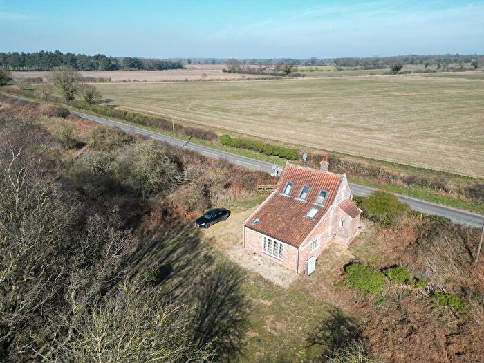 1 Bedroom Detached House For Sale In St. Olaves Road, Herringfleet, NR32