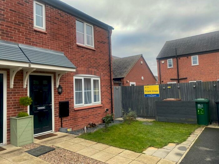 3 Bedroom House To Rent In Kimbolton Way, Derby, DE24
