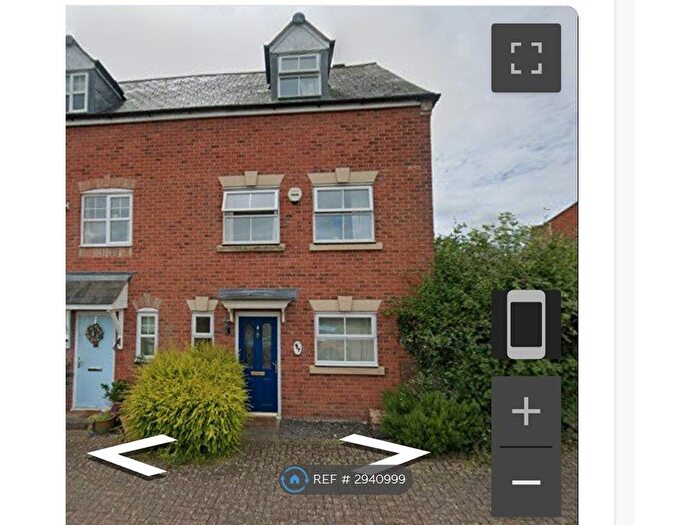 3 Bedroom Semi Detached House To Rent In St Peters Way, Stratford-Upon-Avon, CV37
