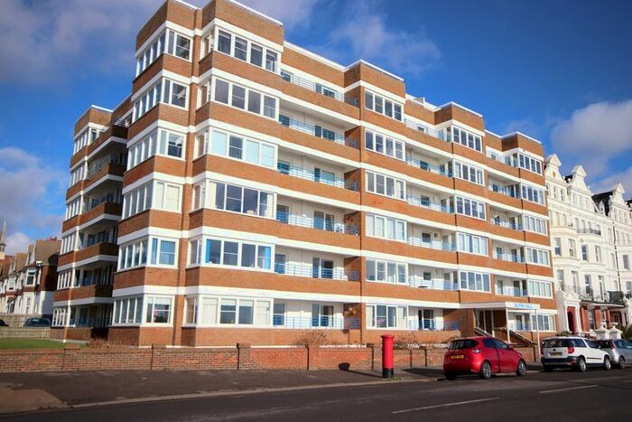 1 Bedroom Flat To Rent In De La Warr Parade, Bexhill On Sea, TN40