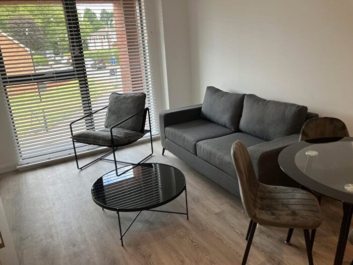 1 Bedroom Apartment To Rent In Park View, Darwin Street, B12