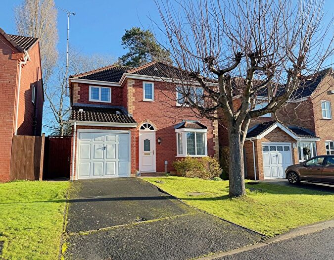 4 Bedroom Detached House For Sale In Pencraig Close, Kenilworth, CV8