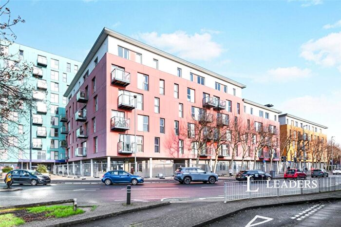 2 Bedroom Flat To Rent In Horizon, Goldsmith Avenue, PO4