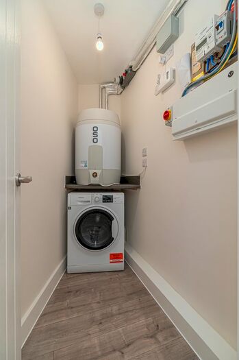 1 Bedroom Flat To Rent In Hunslet House, Station Quarter, Station Road, Corby, NN17