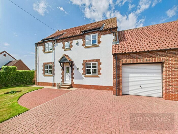 3 Bedroom Link Detached House For Sale In Southsea Road, Flamborough, Bridlington, YO15