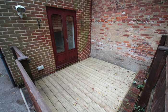 1 Bedroom Semi-Detached House To Rent In High Street, Maldon, Essex, CM9