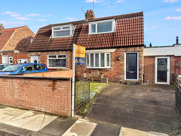2 Bedroom House For Sale In Lauderdale Avenue, Wallsend, NE28