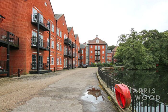 2 Bedroom Flat For Sale In Waterside Lane, Colchester, Essex, CO2
