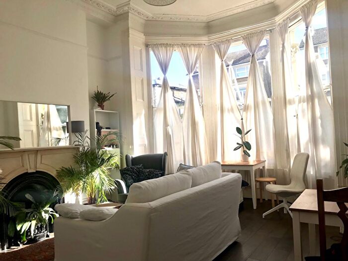 2 Bedroom Detached House To Rent In B Selhurst Road, South Norwood, SE25