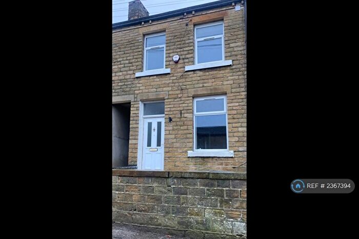 3 Bedroom Terraced House To Rent In Hampshire Street, Huddersfield, HD5