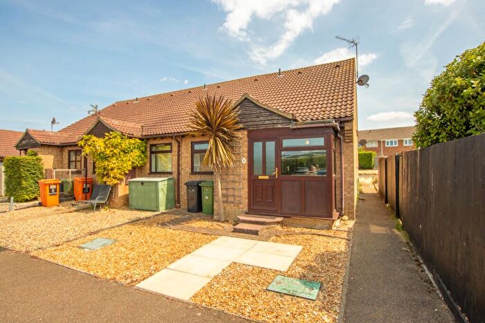 1 Bedroom Bungalow For Sale In Jennings Close, Heacham, PE31