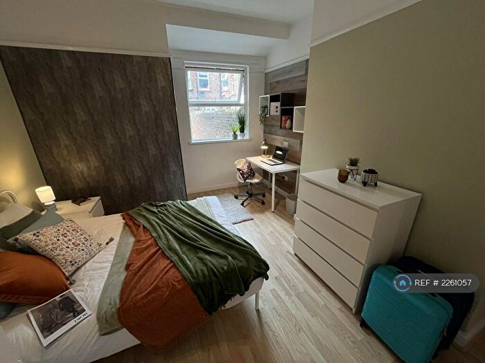 2 Bedroom Flat To Rent In Penny Lane, Liverpool, L18