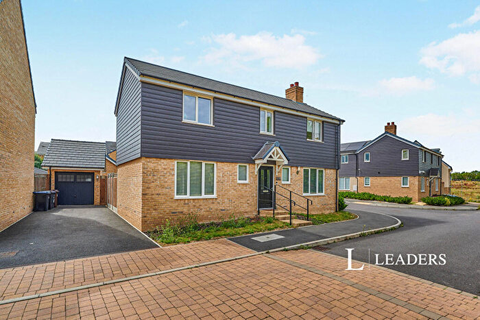 4 Bedroom Detached House To Rent In Thurgood Drive, Bishops Stortford, CM23