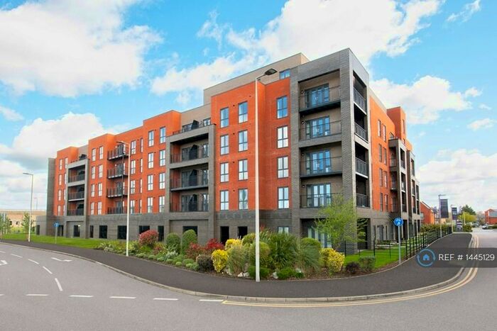 2 Bedroom Flat To Rent In Nightingale Way, Reading, RG30