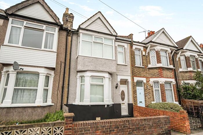 3 Bedroom Terraced House For Sale In Stretton Road, Croydon, CR0