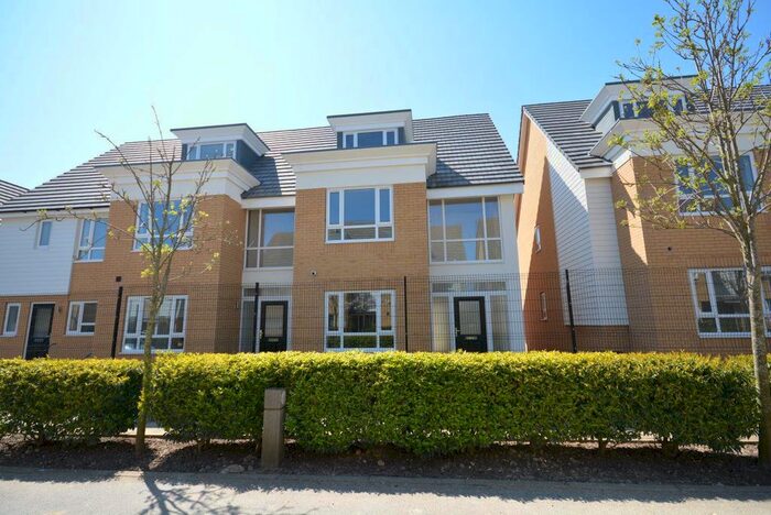 4 Bedroom Property To Rent In Meridian Close, Ramsgate, CT12