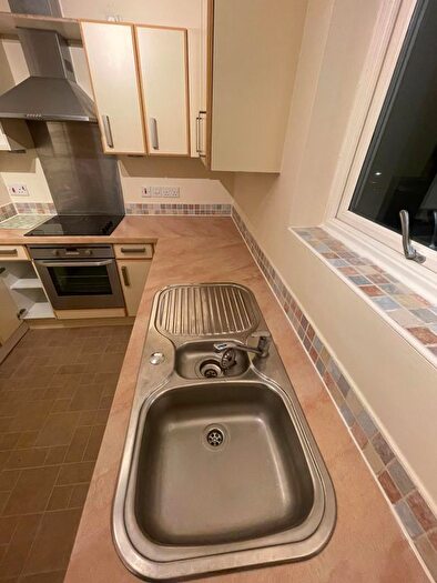 2 Bedroom Flat To Rent In Eastmoor Drive, Milton Keynes, MK12