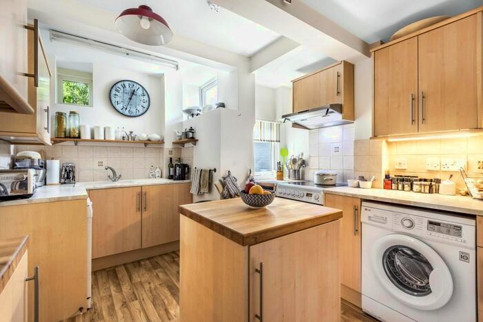 2 Bedroom Cottage To Rent In Cassington, Oxfordshire, OX29
