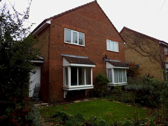 1 Bedroom Semi-Detached House To Rent In Honeysuckle Way, Bedford, MK41