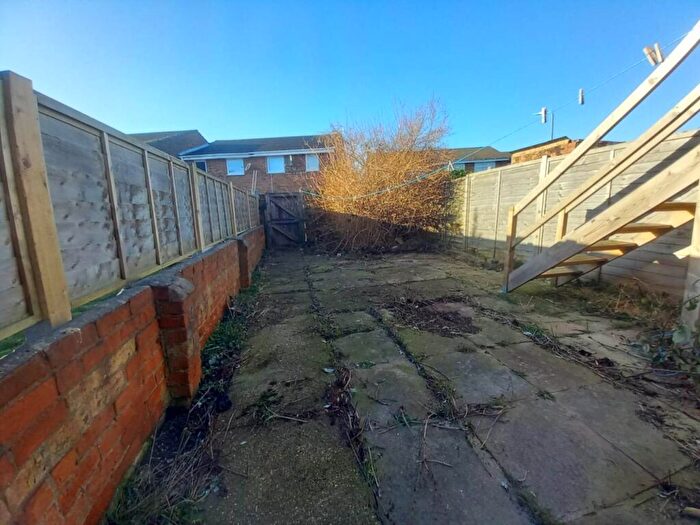 1 Bedroom Flat To Rent In Park Street, Grimsby, DN32