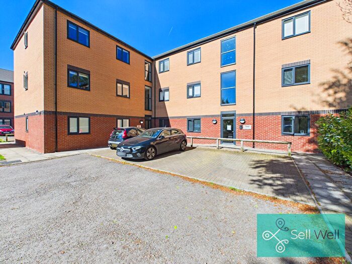 2 Bedroom Flat For Sale In Farrier Close, Swinton, Manchester, M27