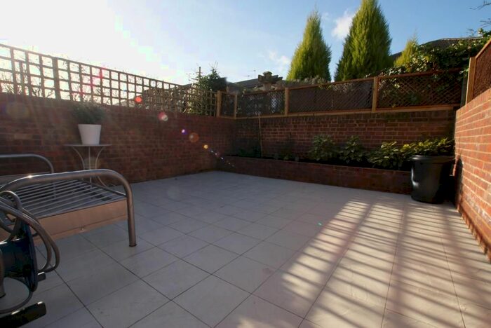 3 Bedroom Terraced House To Rent In Clinton Road, London, N15