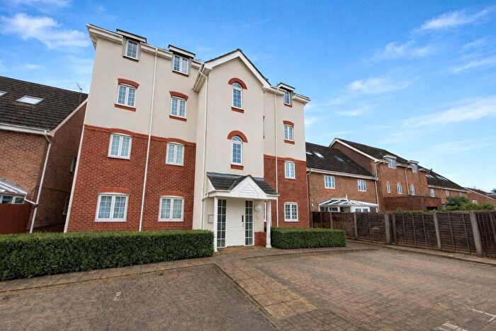 2 Bedroom Apartment For Sale In Fox Court, Aldershot, Hampshire, GU12