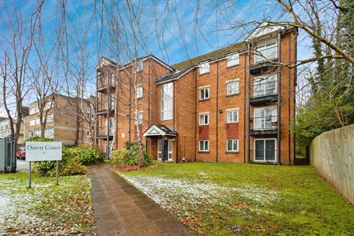 2 Bedroom Flat For Sale In Wilbraham Road, Manchester, Greater Manchester, M14