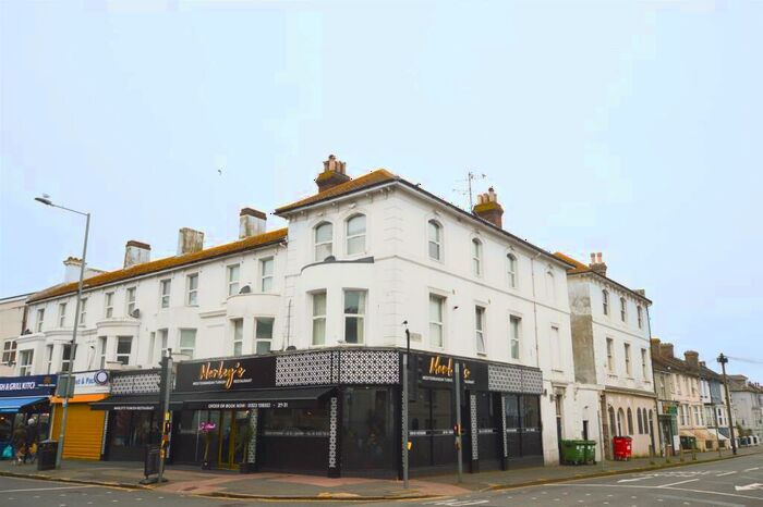 1 Bedroom Flat To Rent In Langney Road, EastbourneEast Sussex, BN21