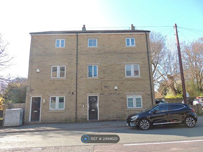 2 Bedroom Flat To Rent In Town Street, Armley, Leeds, LS12