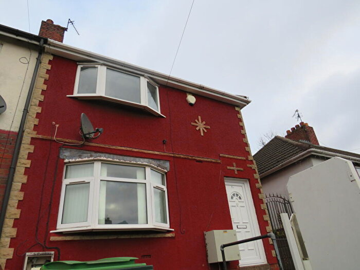 3 Bedroom House To Rent In Hawfield Road, Tividale, Oldbury, B69