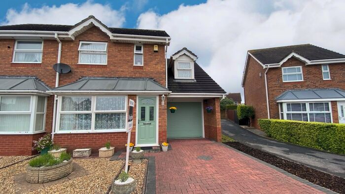 3 Bedroom Semi-Detached House For Sale In Deacon Way, Burnham-On-Sea, TA8