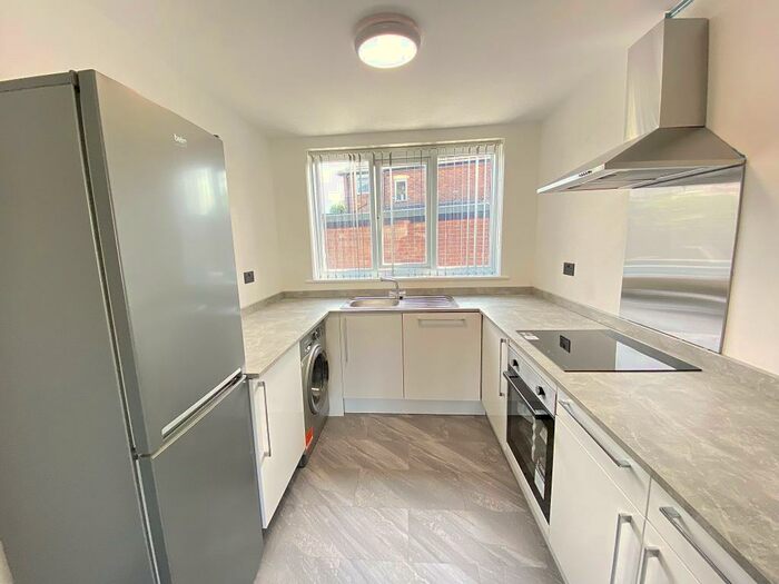 2 Bedroom Apartment To Rent In Temple Road, Sale, Greater Manchester, M33