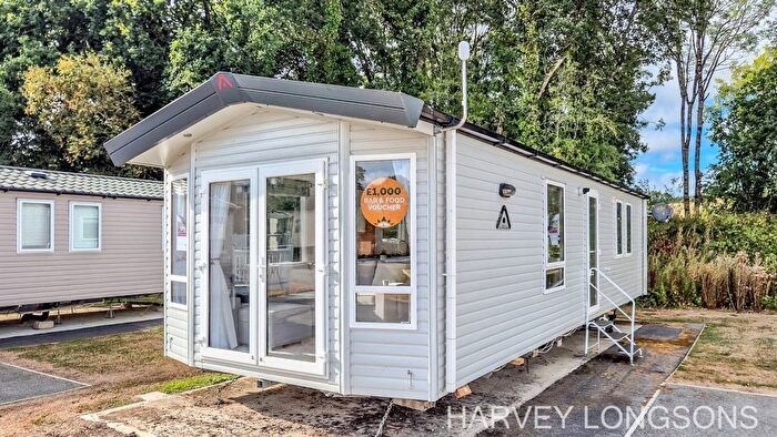 2 Bedroom Park Home For Sale In Bridgerule, Holsworthy, EX22