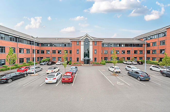 2 Bedroom Flat For Sale In Dawsons Square, Pudsey, West Yorkshire, LS28