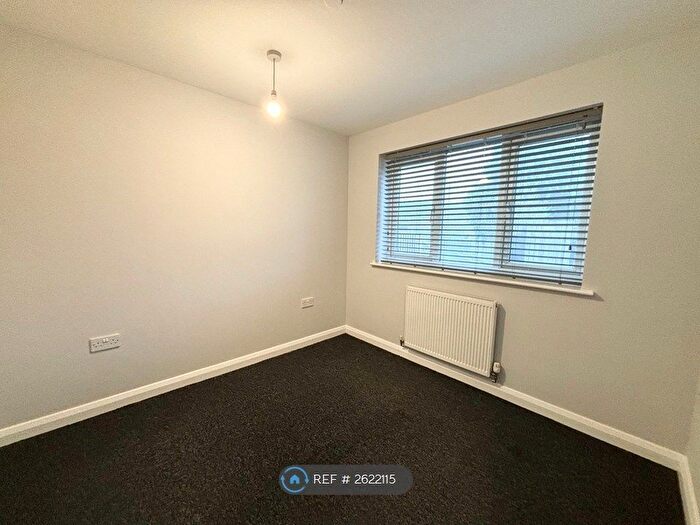 1 Bedroom Flat To Rent In College Road, Whetstone, Leicester, LE8