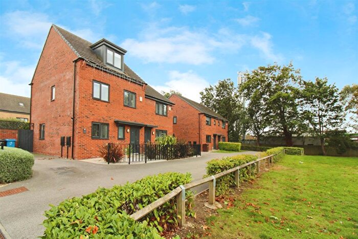 3 Bedroom Semi-detached House For Sale In Kedrum Road, Hull, HU9