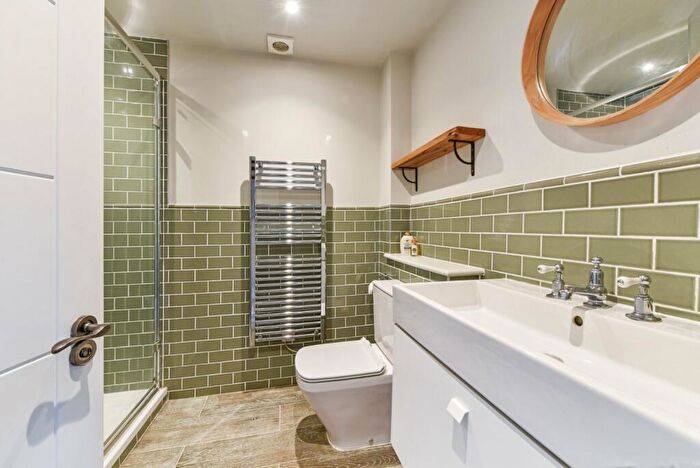 1 Bedroom Detached House For Sale In Chapel Street, Petersfield, Hampshire, GU32