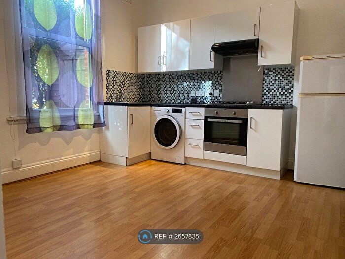 1 Bedroom Flat To Rent In Carysfort Road, London, N8