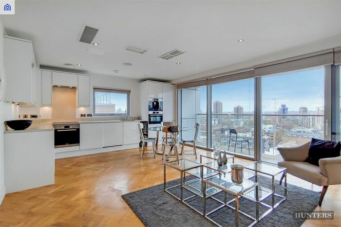 2 Bedroom Flat To Rent In Penthouse, Commercial Road, London, E1