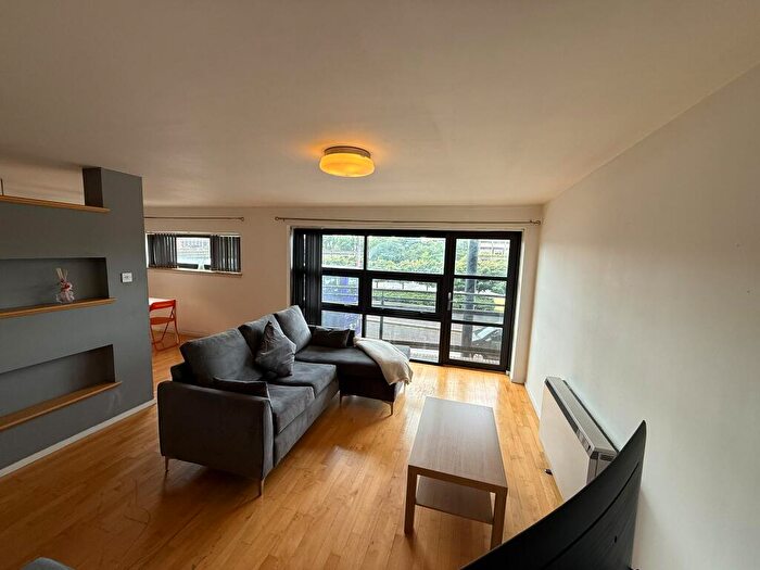 2 Bedroom Apartment For Sale In Carrick Quay, Clyde Street, Glasgow, Glasgow City, G1
