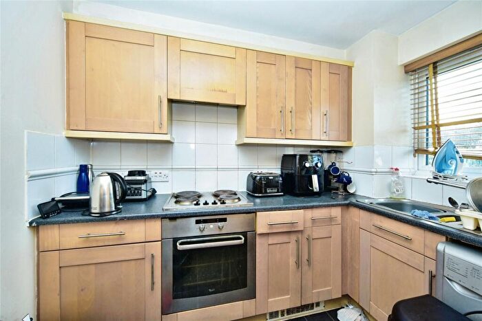 2 Bedroom Flat For Sale In St. Peters Street, Maidstone, Kent, ME16