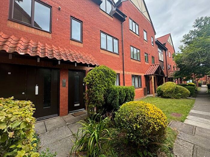 2 Bedroom Flat To Rent In Canada Way, Bristol, BS1