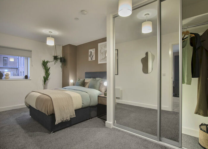 2 Bedroom Apartment To Rent In Pin Yard Leeds, LS11