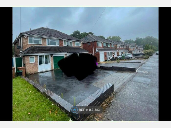 3 Bedroom Semi-Detached House To Rent In Mickleton Road, Solihull, B92