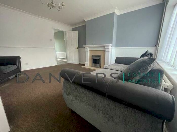 2 Bedroom Semi-Detached House To Rent In Blount Road, Leicester, LE4