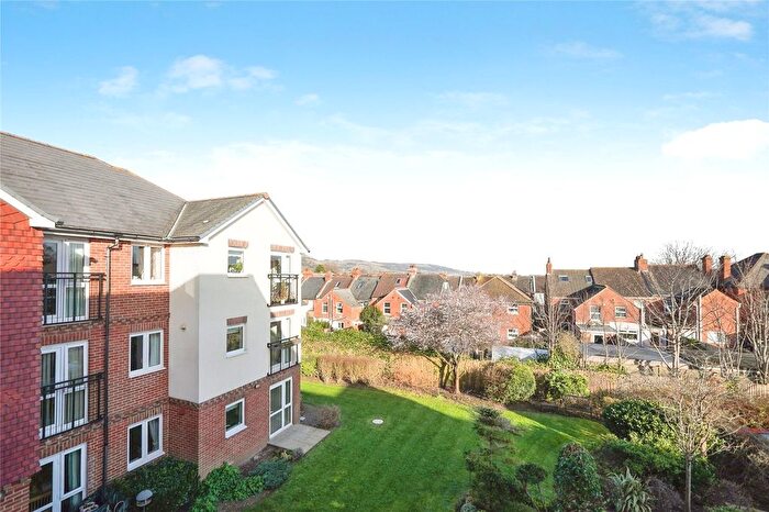 2 Bedroom Flat For Sale In Laurel Court, Cheriton, CT19