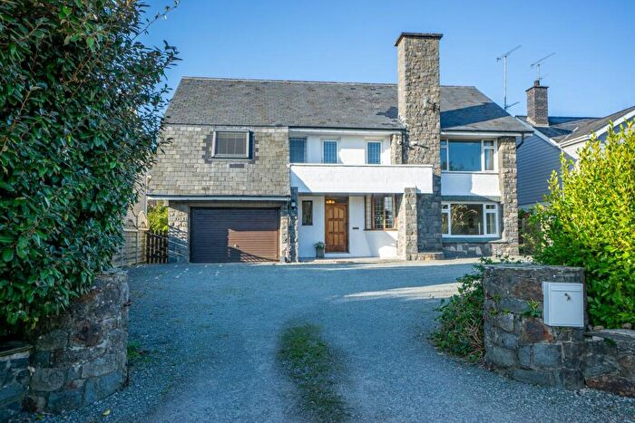4 Bedroom Detached House For Sale In Ala Road, Pwllheli, LL53