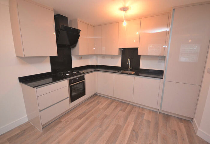 2 Bedroom Apartment To Rent In Wokingham Road, Reading, RG6